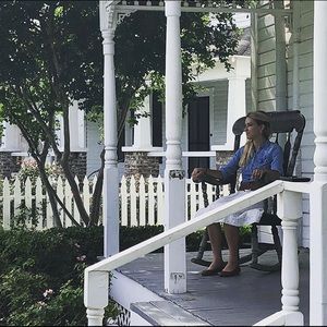 Meet your Posher, Vvalerie